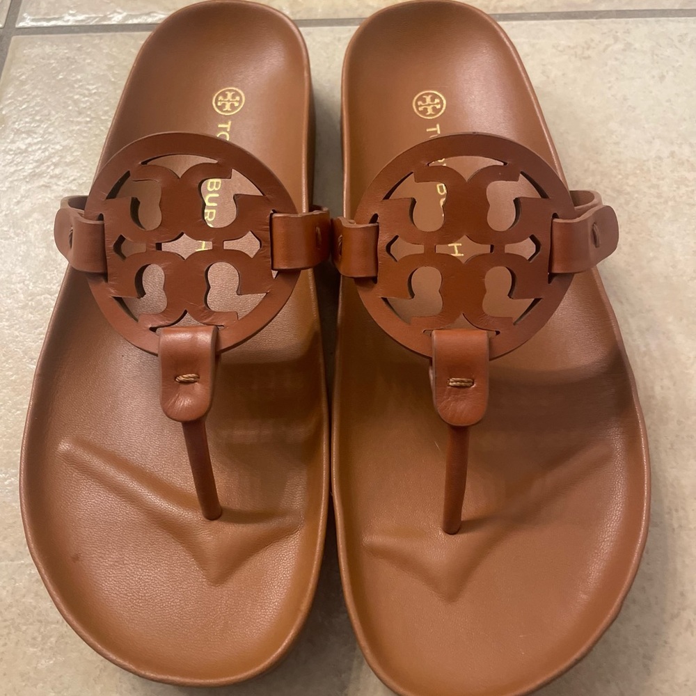 Tory Burch Miller Cloud ~ Size 8 ~ Aged Camello